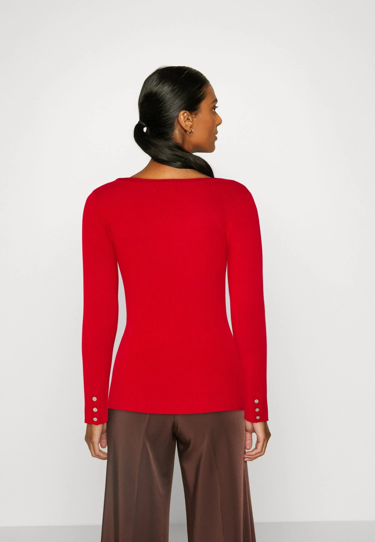 Anna Field Button Detail - Pullover - Red – Image 3