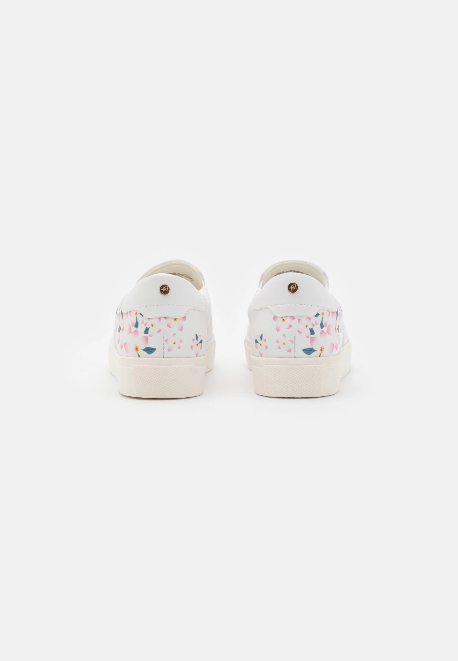 Anna Field Mocassins - White – Image 4