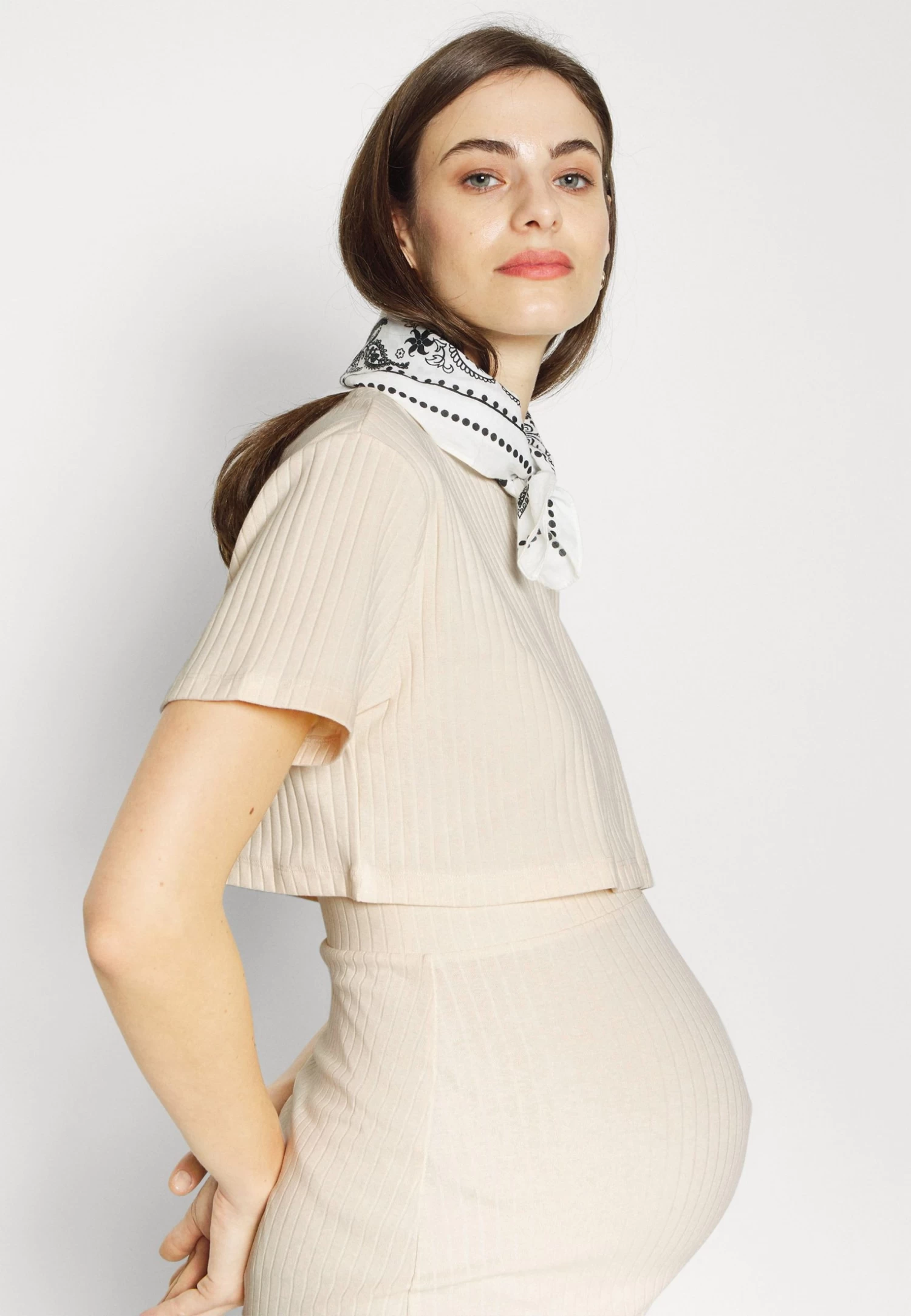 Top Skirt Set - Jupe Crayon - 003 - Off-White – Image 4