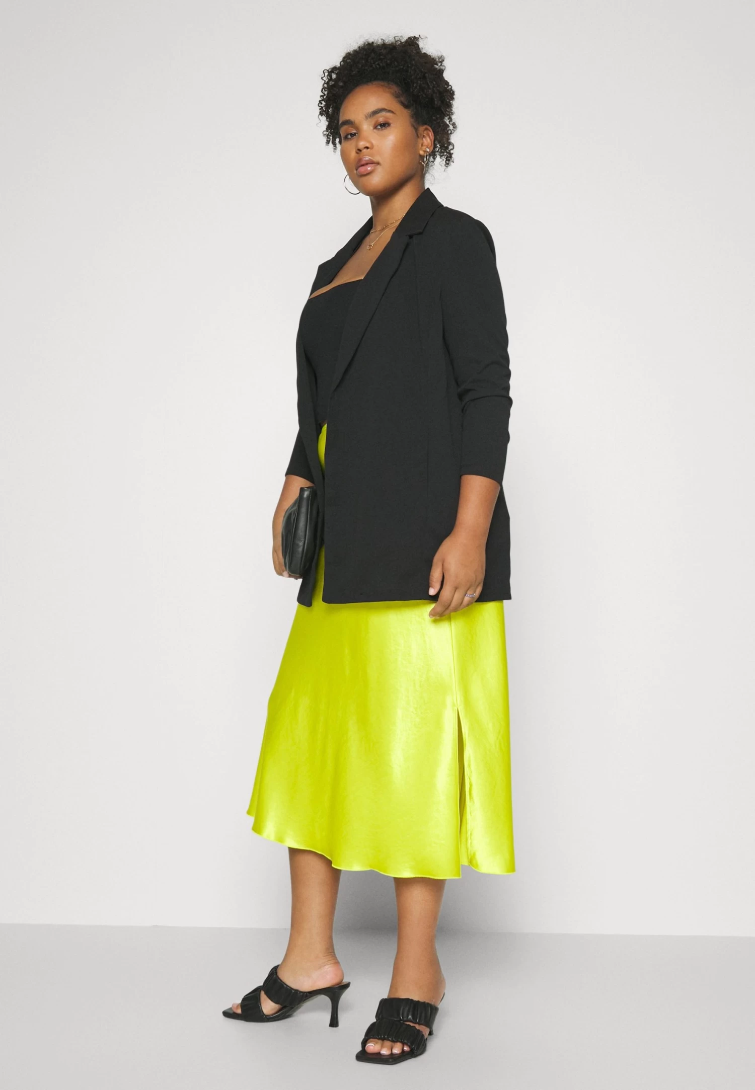 Manteau Court - Black – Image 4