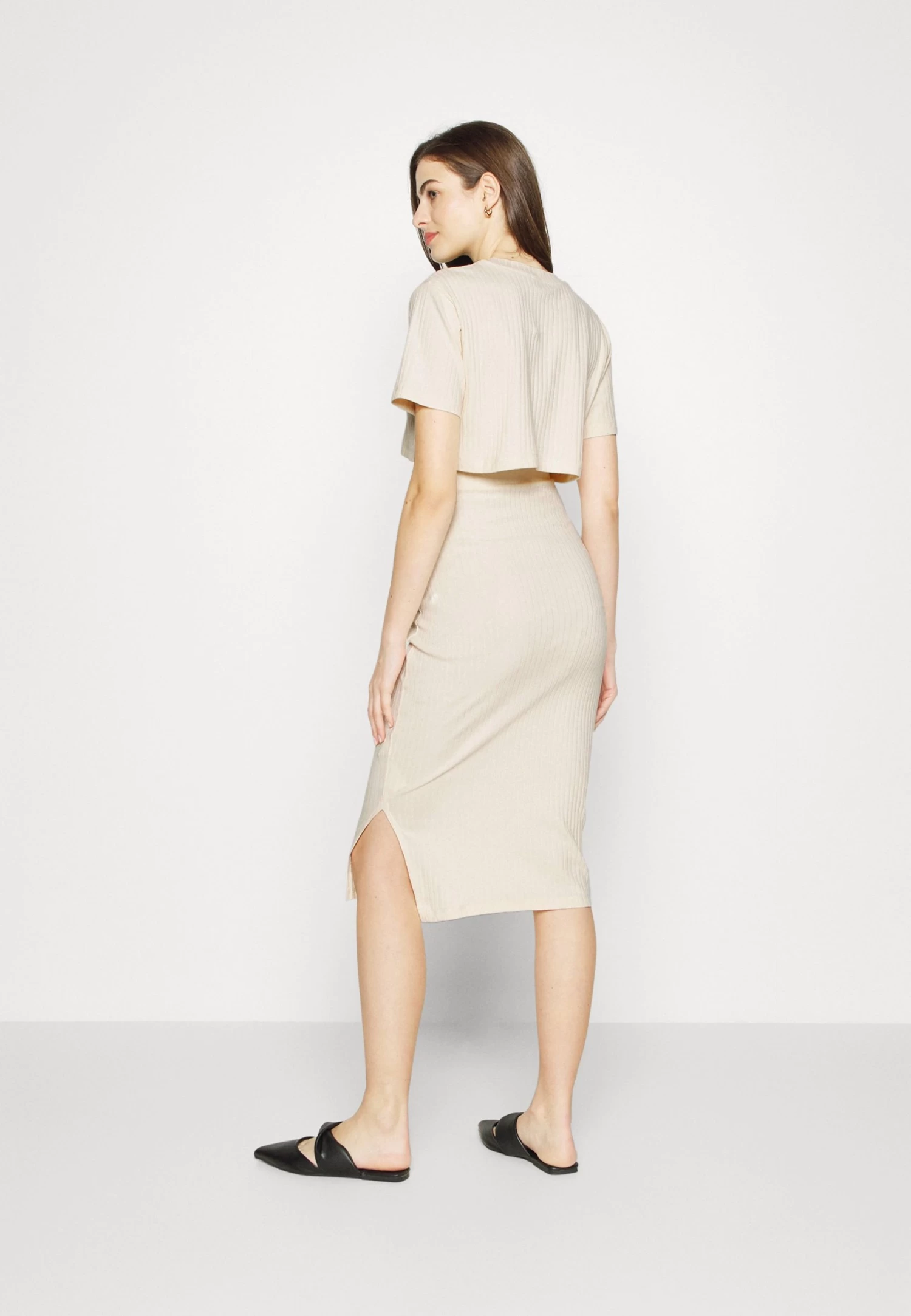 Top Skirt Set - Jupe Crayon - 003 - Off-White – Image 3